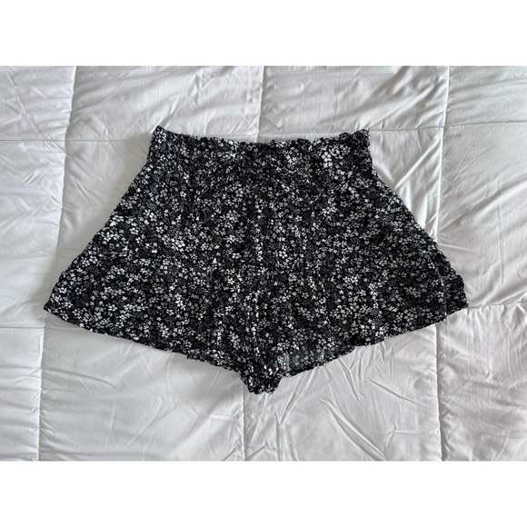 Vanilla Star Mini Skort/ Shorts Floral Black Stretch Drawstring Medium,  2" - Picture 1 of 8